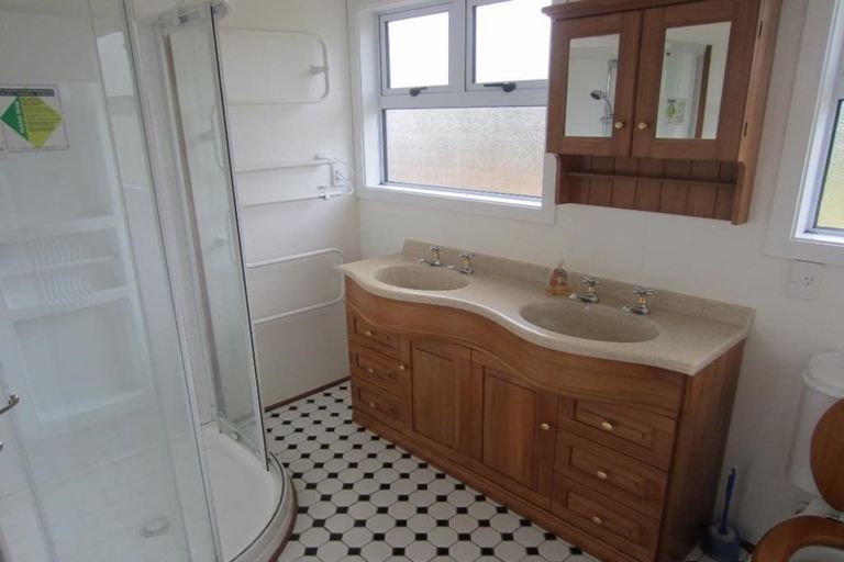 Photo of property in 38 Allen Terrace, Tawa, Wellington, 5028