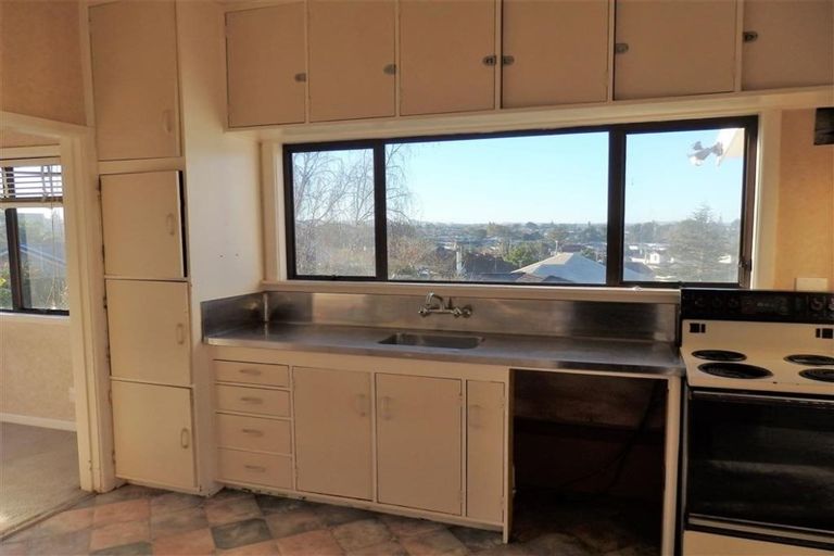 Photo of property in 32 Hillcrest Road, Papatoetoe, Auckland, 2025