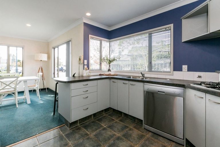 Photo of property in 5 Kentia Place, Havelock North, 4130