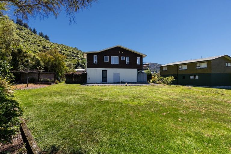 Photo of property in 15 Thompson Place, Anakiwa, Picton, 7281