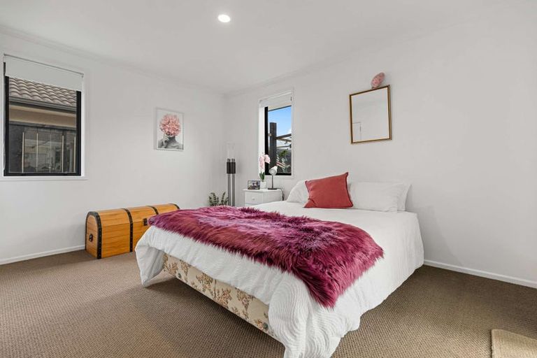 Photo of property in 2 Carrington Drive, Papamoa Beach, Papamoa, 3118