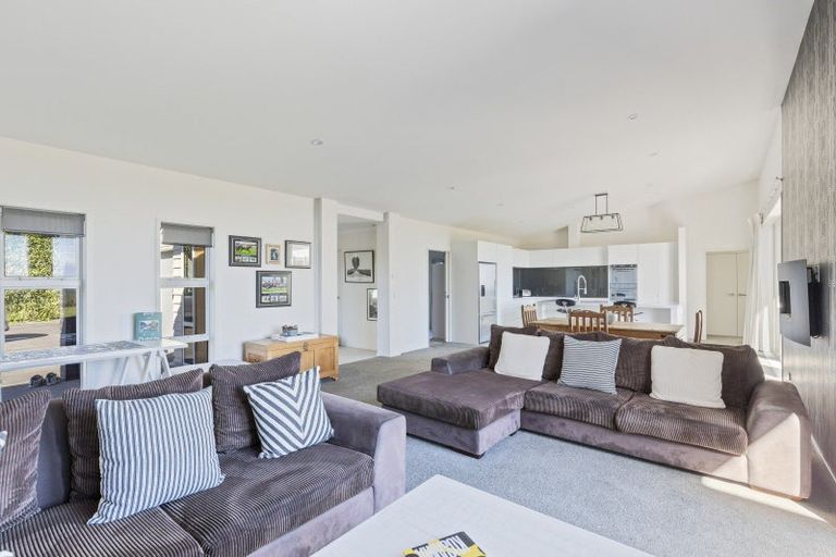 Photo of property in 576a Mangorei Road, Mangorei, New Plymouth, 4371