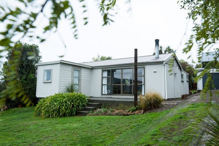 Photo of property in 4 Te Papau Crescent, Diamond Harbour, 8972