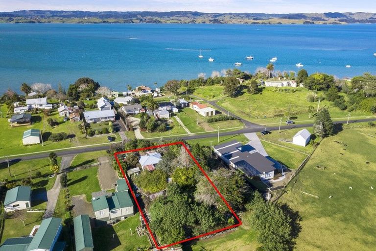 Photo of property in 403 Hoturoa Street, Kawhia, 3889