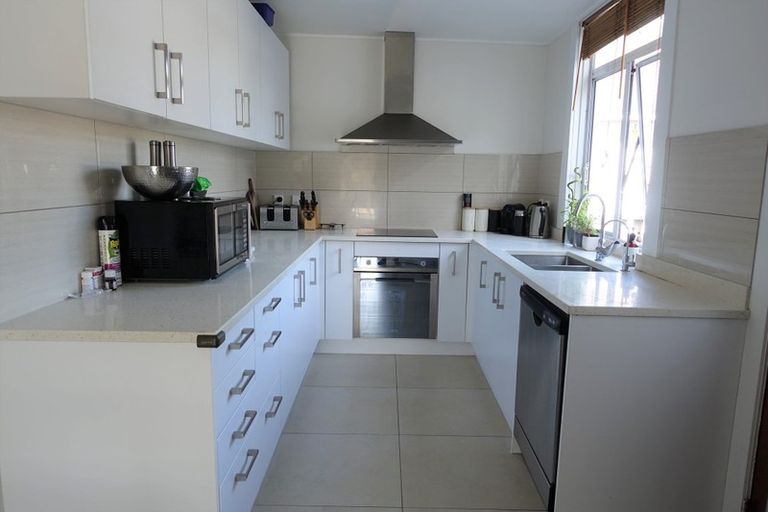 Photo of property in 1/137 Abbotts Way, Remuera, Auckland, 1050