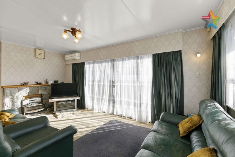 Photo of property in 59 Chapman Crescent, Naenae, Lower Hutt, 5011