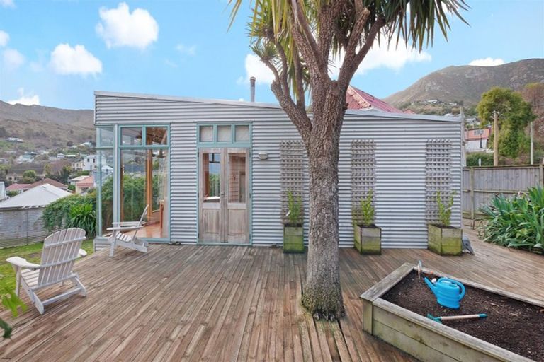 Photo of property in 1 Exeter Street, Lyttelton, 8082