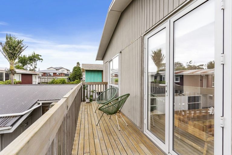 Photo of property in 37 Whitford Road, Howick, Auckland, 2014