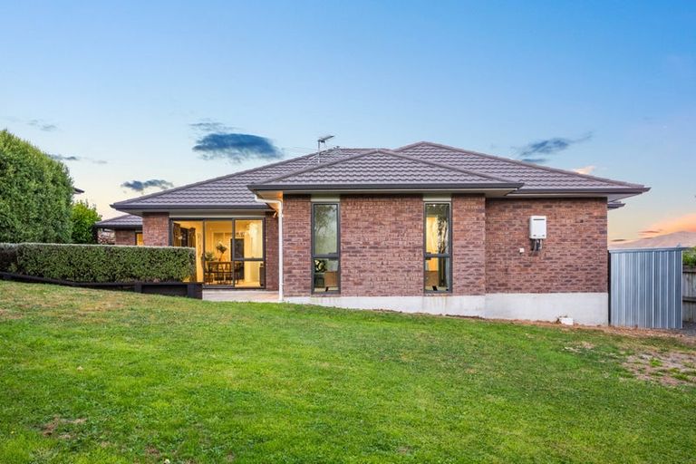 Photo of property in 123 Te Puia Drive, Aotea, Porirua, 5024