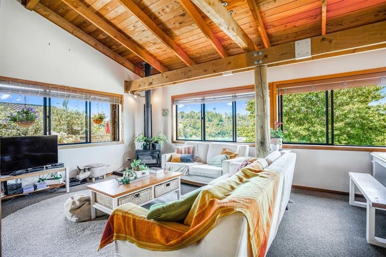 Photo of property in 28 Stillwater Crescent, Stillwater, Silverdale, 0993