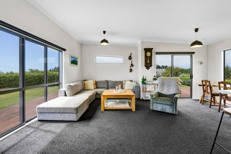 Photo of property in 281 Upland Road, Tarurutangi, New Plymouth, 4372