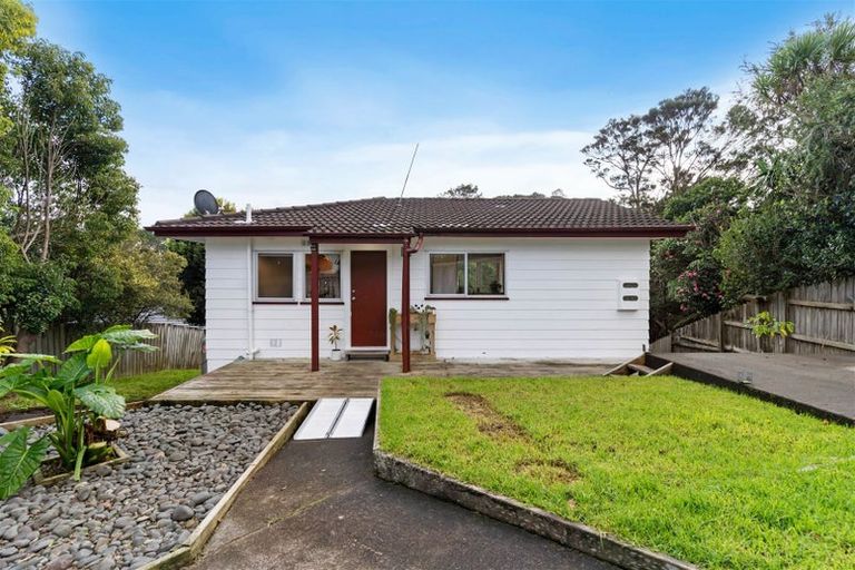 Photo of property in 114 Spinella Drive, Bayview, Auckland, 0629