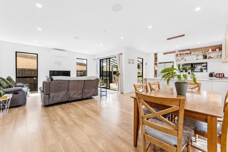 Photo of property in 49 Kea Road, Silverdale, 0932