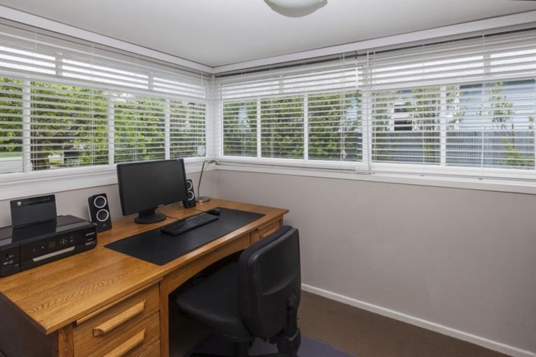 Photo of property in 32 Windermere Road, Papanui, Christchurch, 8053