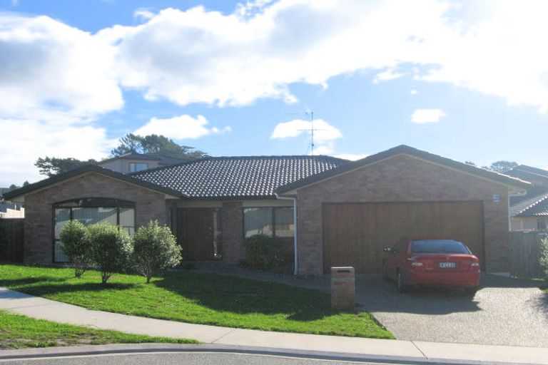 Photo of property in 5 Pittville Place, Henderson, Auckland, 0612