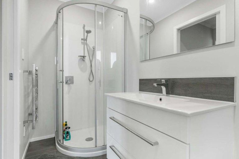 Photo of property in 2/25 Hapori Avenue, Baverstock, Hamilton, 3289