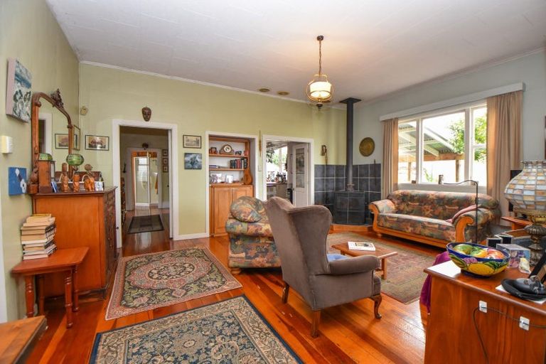 Photo of property in 94 Pembroke Street, Carterton, 5713