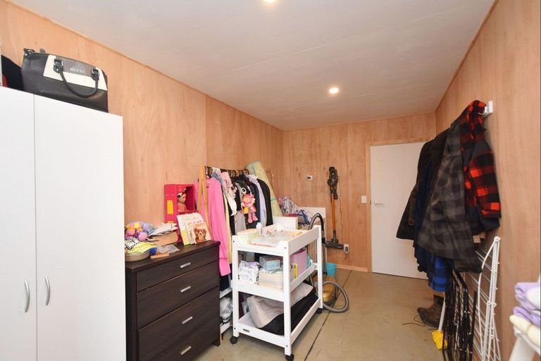 Photo of property in 283 West Plains School Road, West Plains, Invercargill, 9874