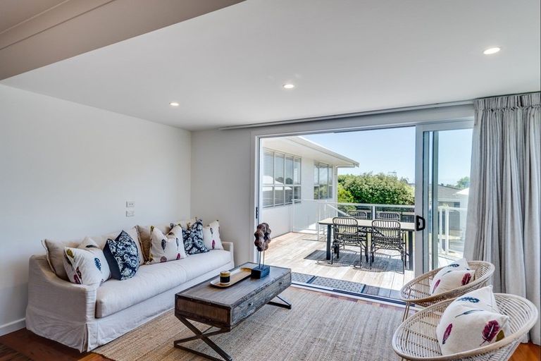 Photo of property in 51 Te Mata Road, Havelock North, 4130