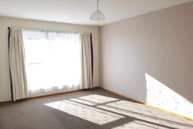 Photo of property in 2/31 Lamorna Road, Parklands, Christchurch, 8083