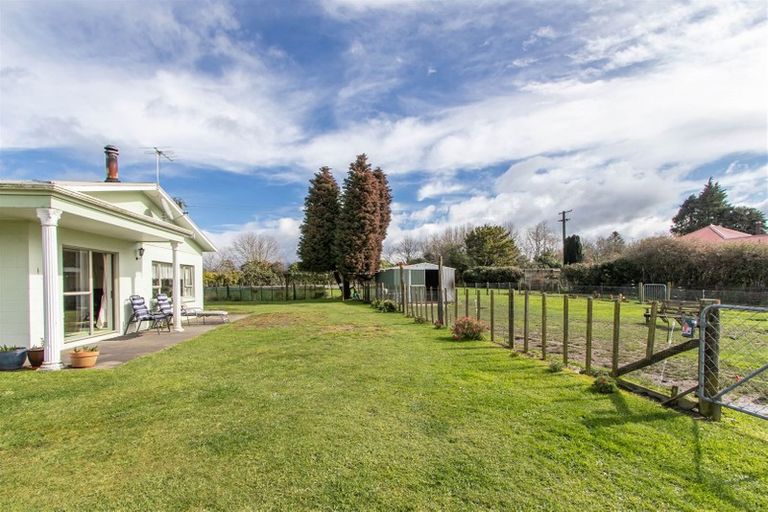 Photo of property in 3 Tariki Road, Tariki, Inglewood, 4390