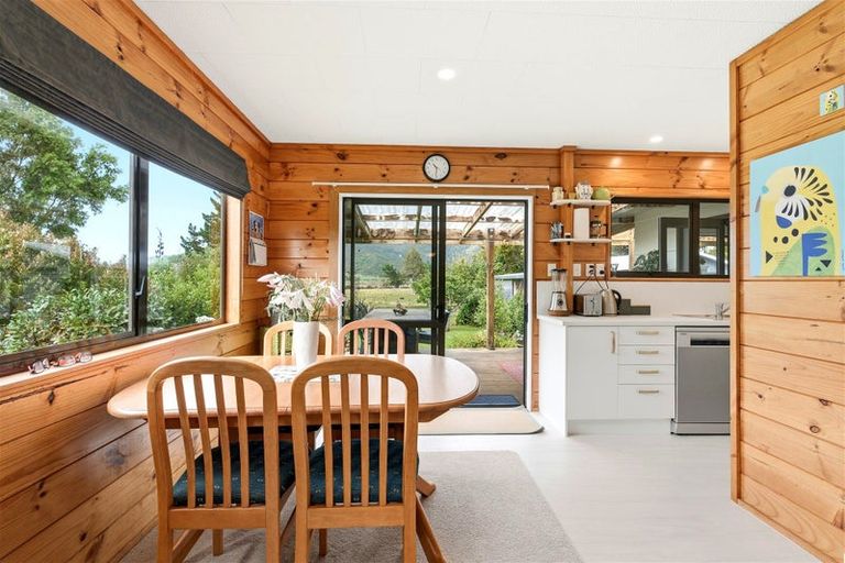 Photo of property in 21 Pakawau-bush Road, Pakawau, Collingwood, 7073