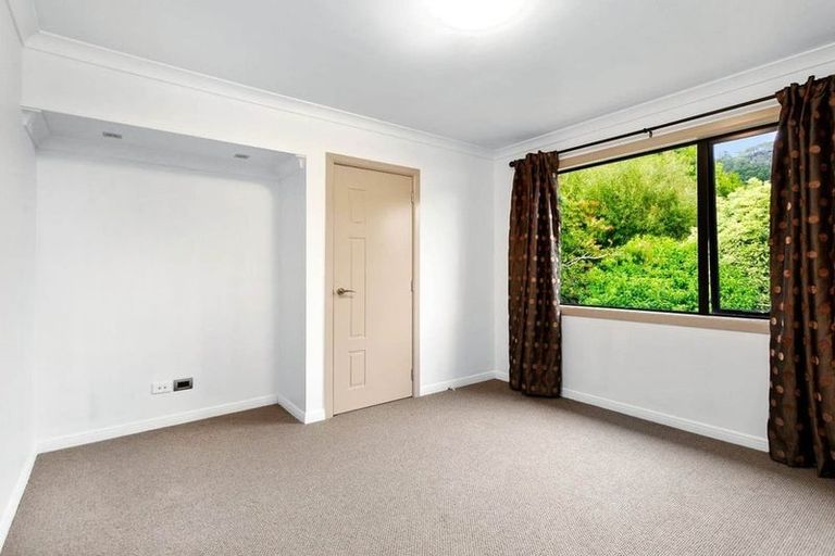 Photo of property in 94a Horoeka Street, Stokes Valley, Lower Hutt, 5019