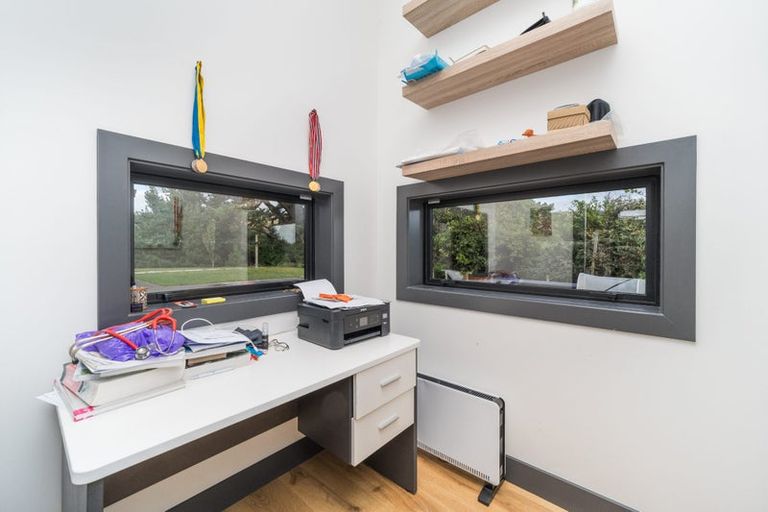 Photo of property in 25 Lacebark Drive, Linton, Palmerston North, 4472