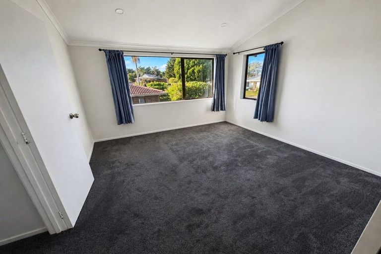 Photo of property in 1 Brynbela Court, Papakura, 2110