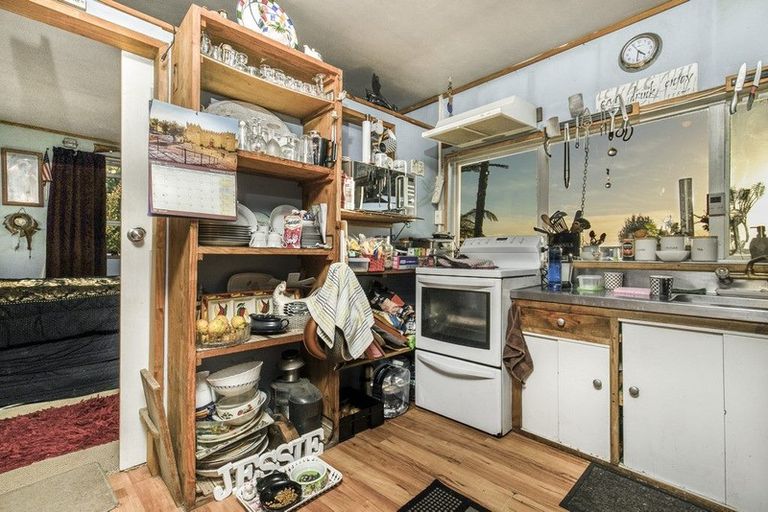 Photo of property in 872 Ponga Road, Opaheke, Papakura, 2584