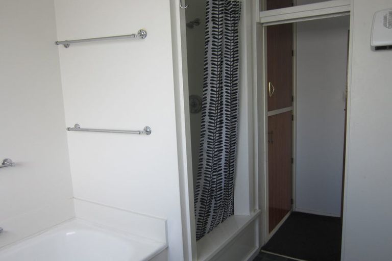 Photo of property in 2/22 Clare Road, St Albans, Christchurch, 8014