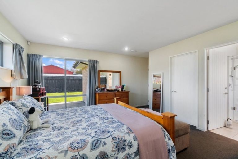 Photo of property in 23 Birchgrove Gardens, Mairehau, Christchurch, 8052