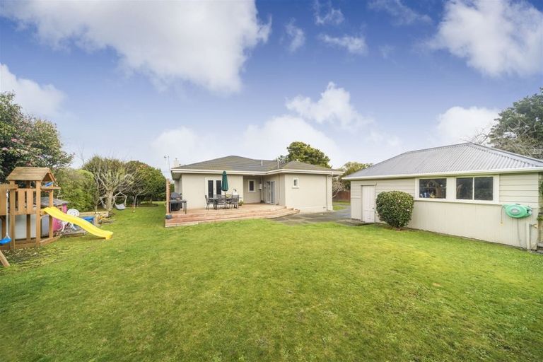 Photo of property in 12 Poole Street, Feilding, 4702