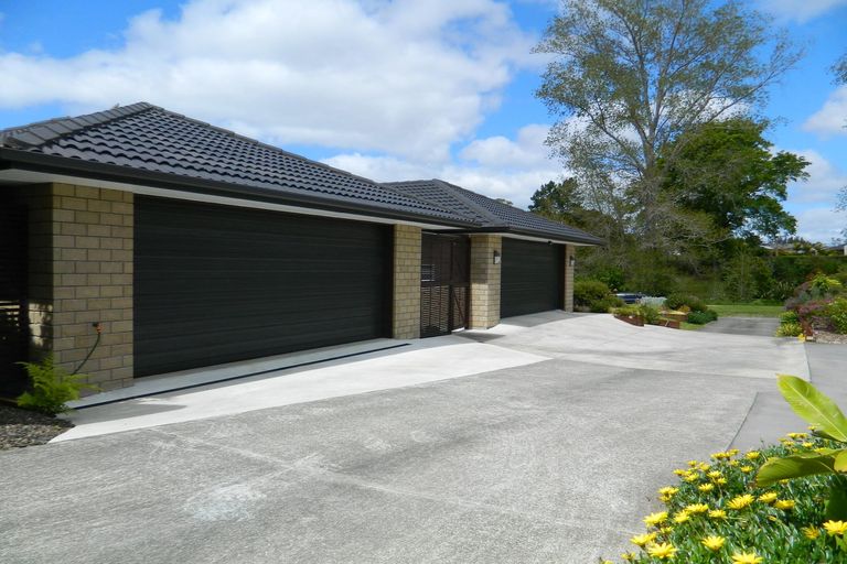 Photo of property in 14 Baska Voda Drive, Kerikeri, 0230