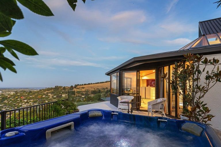 Photo of property in 89 Aotea Terrace, Huntsbury, Christchurch, 8022