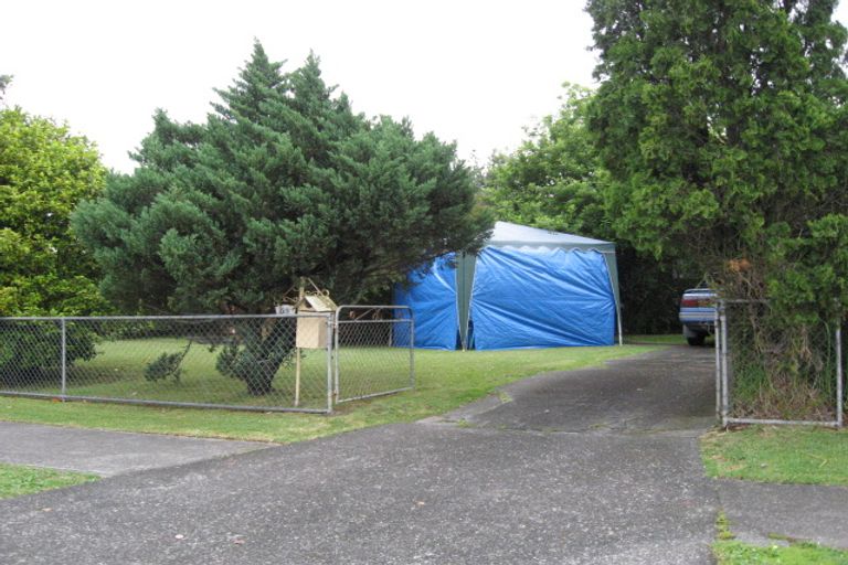 Photo of property in 30 Comet Crescent, Mangere, Auckland, 2022