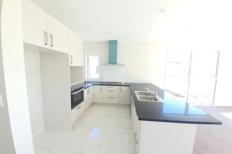 Photo of property in 10 Kapia Drive, Takanini, 2112