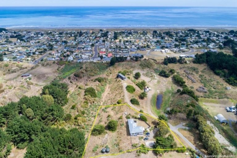 Photo of property in 30 Forest Road, Waitarere Beach, Levin, 5510