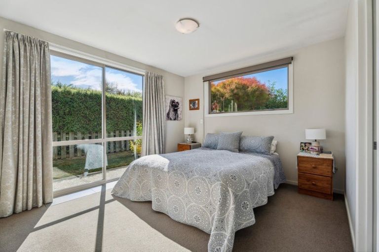 Photo of property in 12 Paradise Place, Lake Hawea, Wanaka, 9382