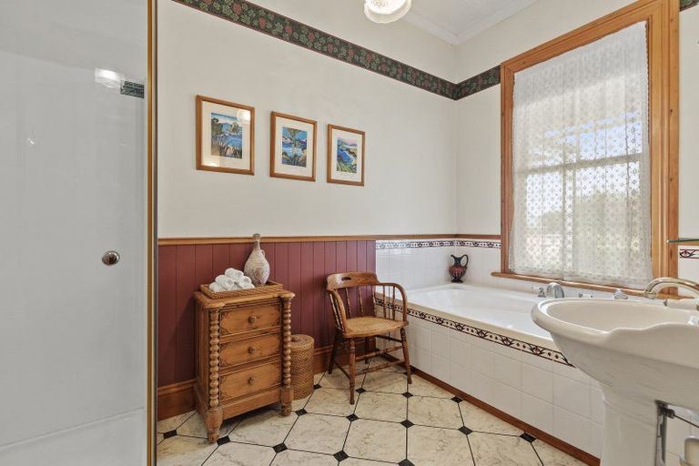 Photo of property in 23 Lee Road, Burbush, Hamilton, 3289