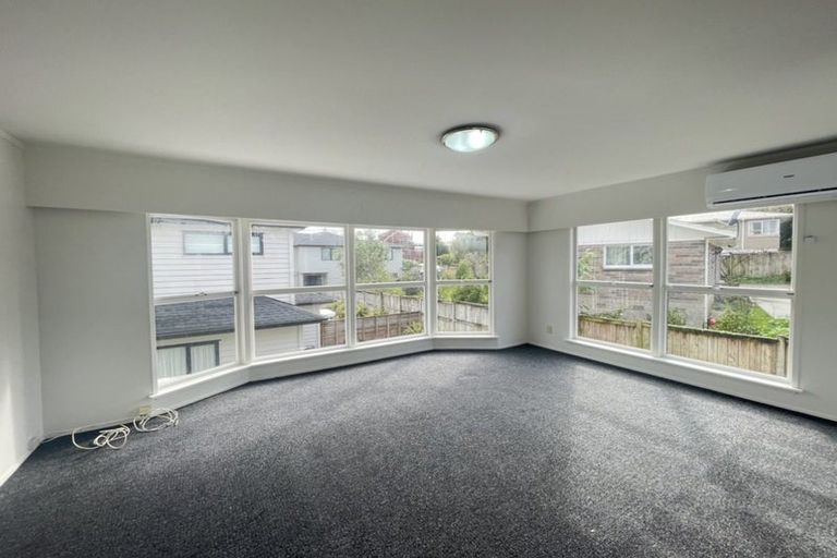 Photo of property in 30 Ramillies Place, Glenfield, Auckland, 0629