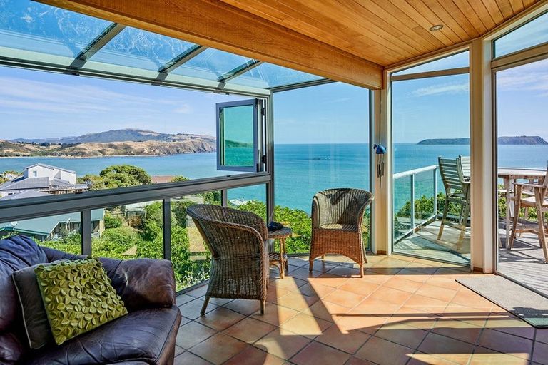 Photo of property in 1 Roys Road, Plimmerton, Porirua, 5026