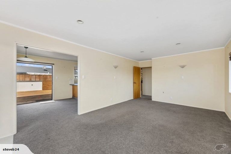 Photo of property in 44 Dickson Road, Papamoa Beach, Papamoa, 3118