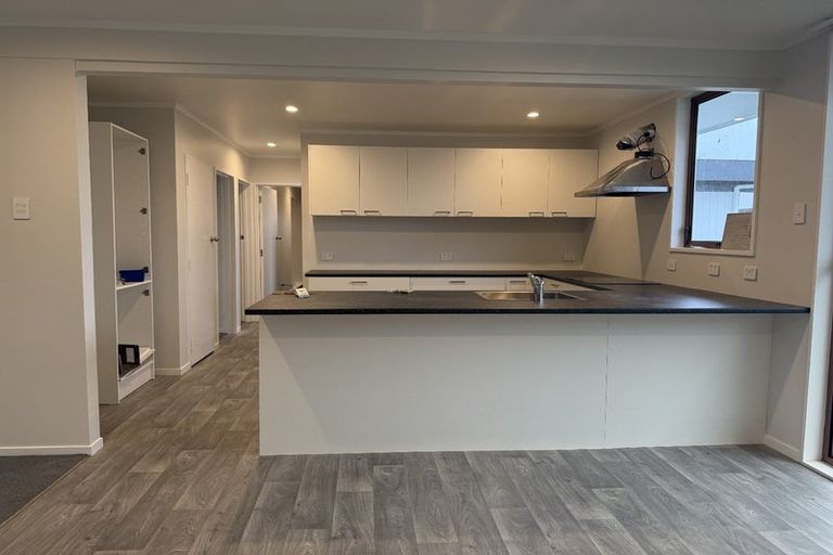 Photo of property in 27 Skerrett Crescent, Tamatea, Napier, 4112