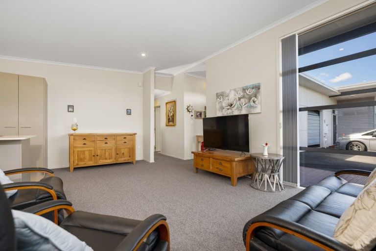 Photo of property in 20 Tory Way, Omokoroa, 3114