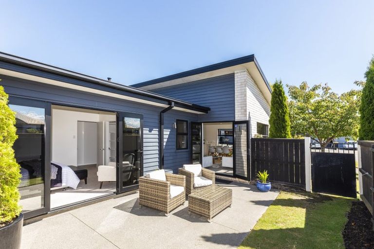 Photo of property in 1 Tangy Loch Lane, Broomfield, Christchurch, 8042