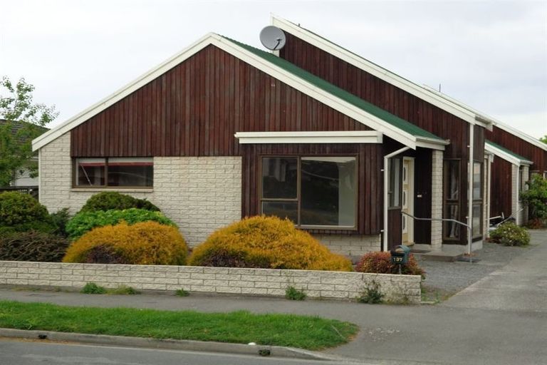 Photo of property in 1/137 Yaldhurst Road, Sockburn, Christchurch, 8042