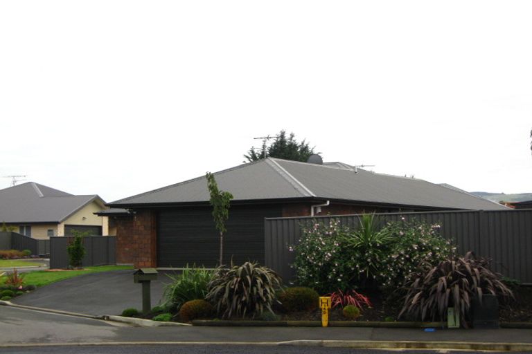 Photo of property in 122 Tyne Street, Mosgiel, 9024