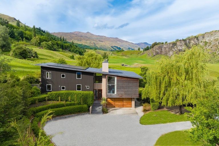 Photo of property in 17 Littles Road, Coronet Peak, Queenstown, 9371