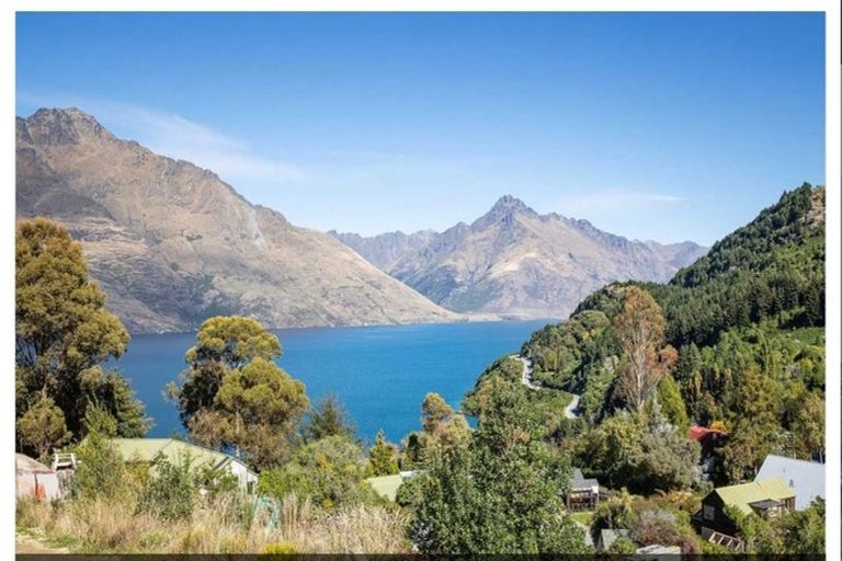 Photo of property in 234 Fernhill Road, Sunshine Bay, Queenstown, 9300